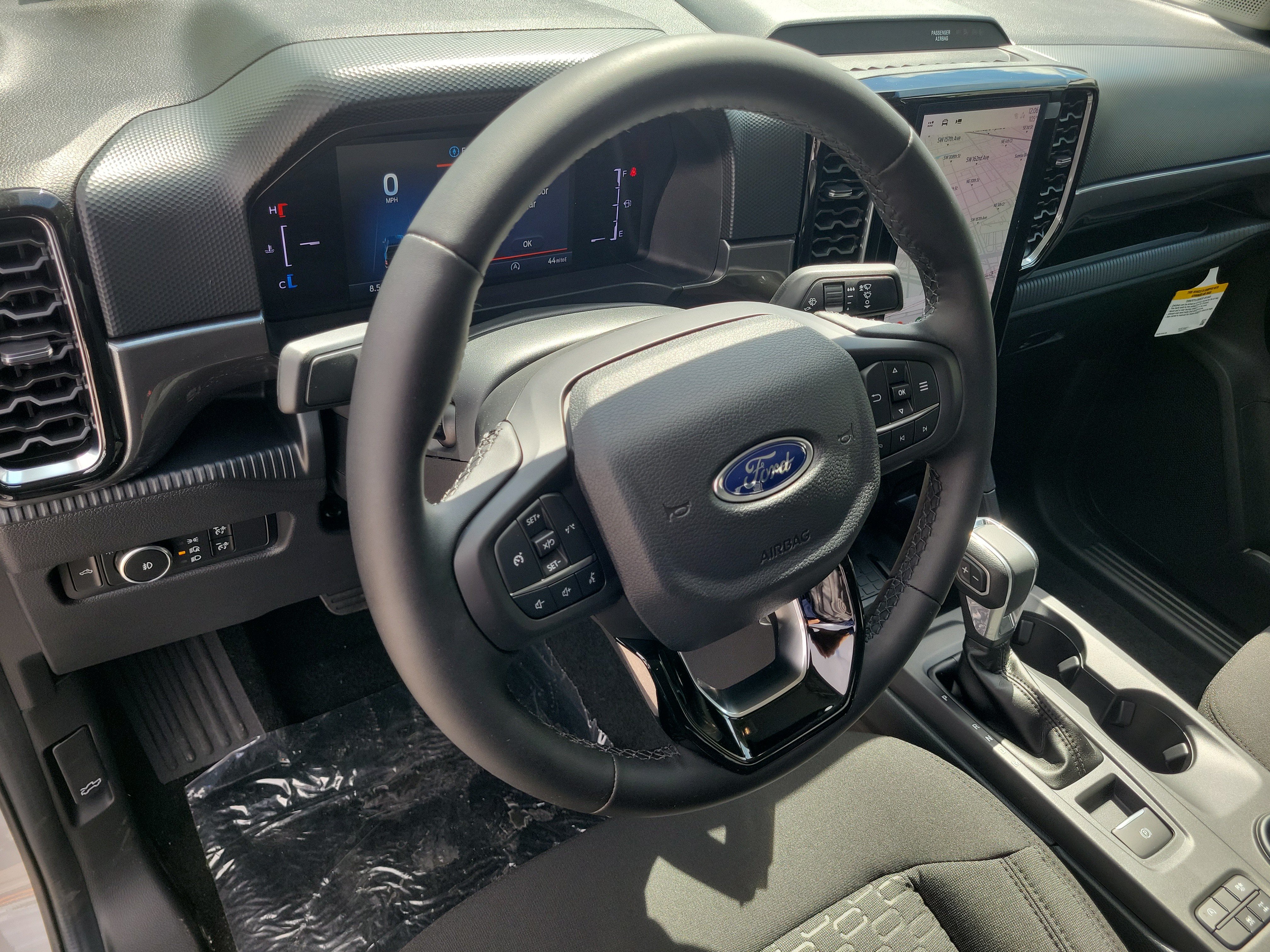 New 2026 Ford Ranger XLT w/ Black Appearance Package RWD image 13
