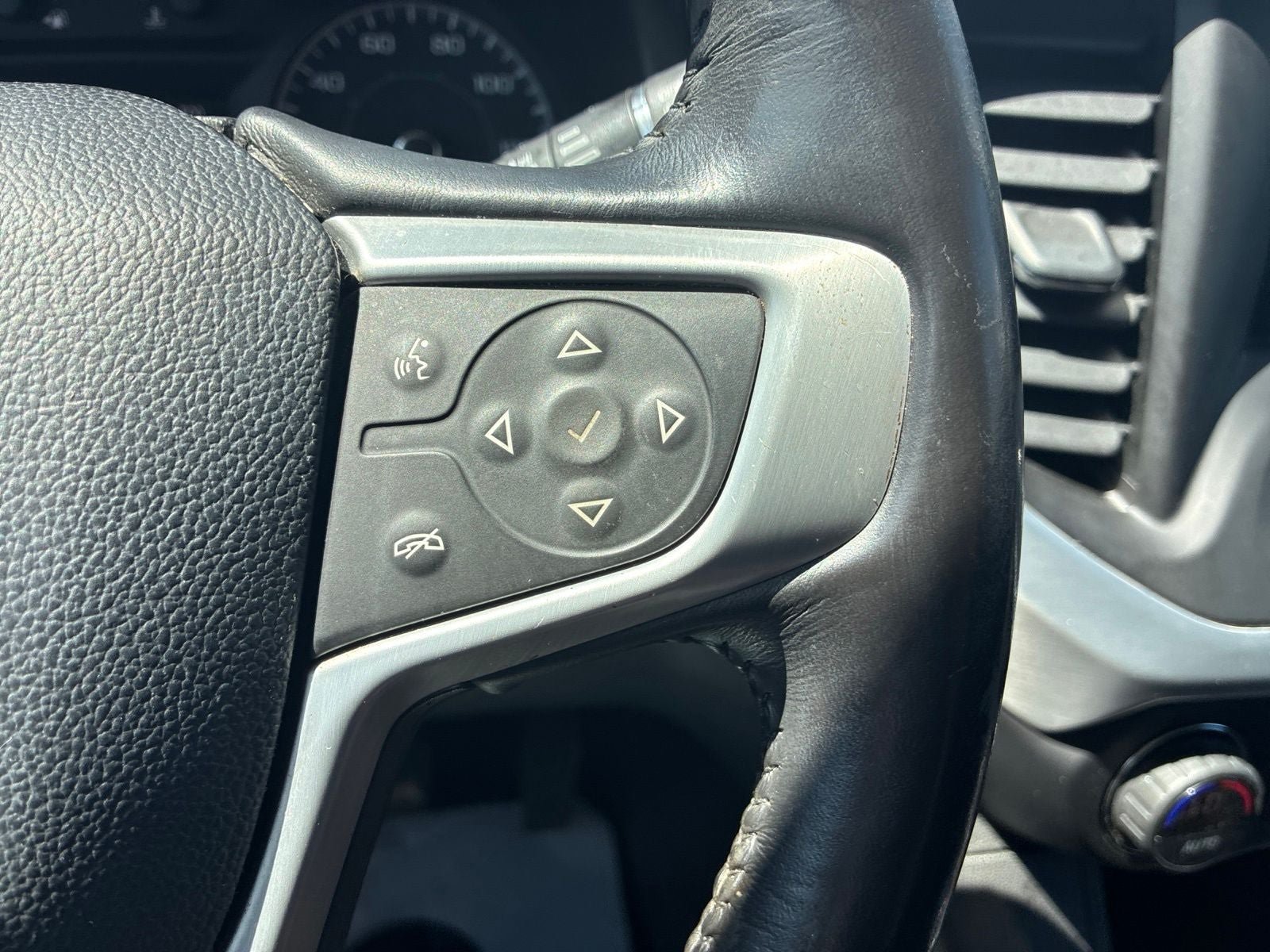 Used 2019 GMC Acadia SLE AWD/4WD image 27