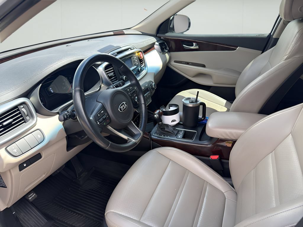 Used 2016 Kia Sorento EX AWD/4WD image 7