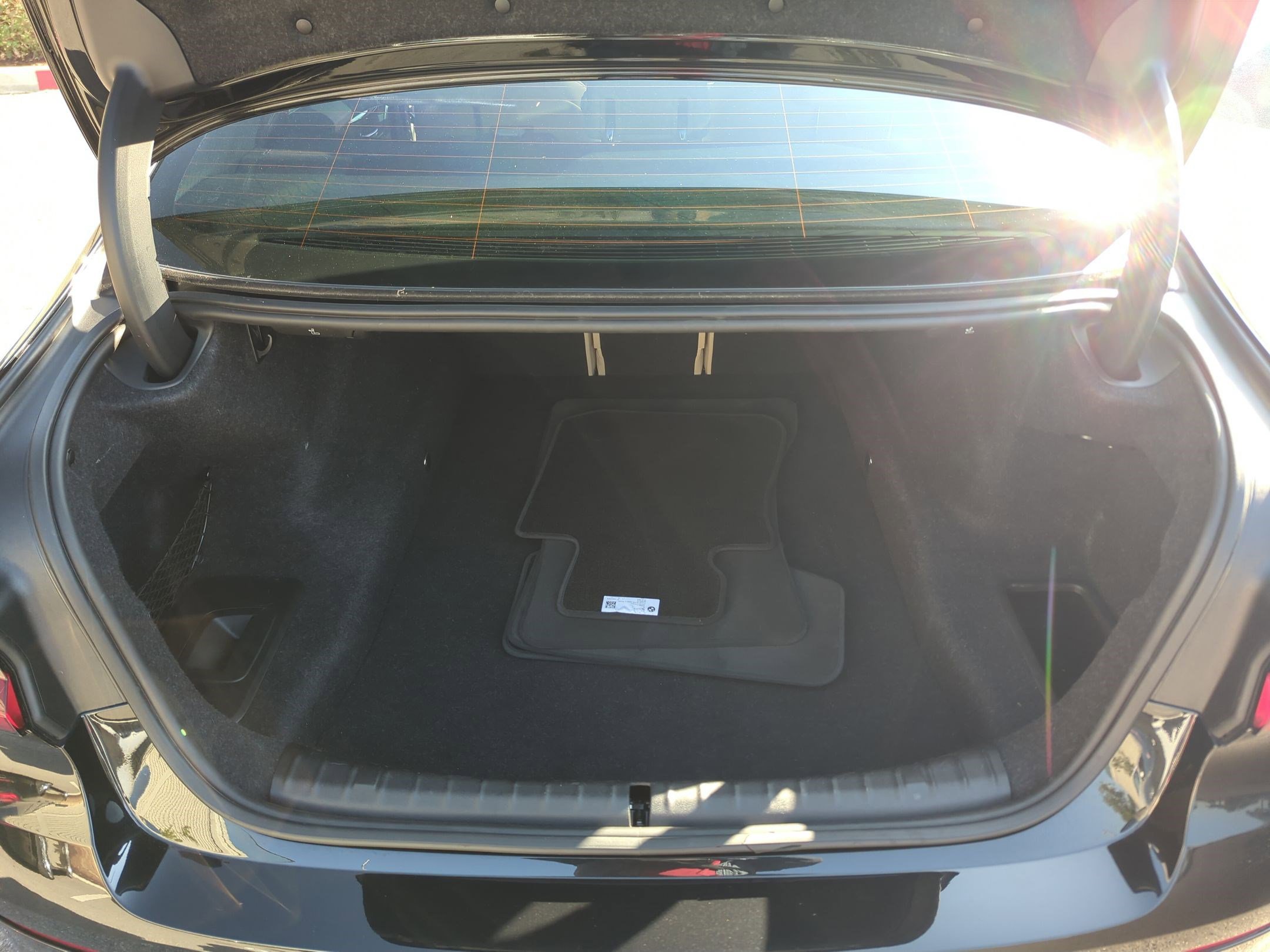 Used 2023 BMW 530i w/ Premium Package image 32