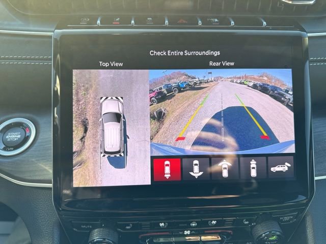 New 2025 Jeep Grand Cherokee Limited w/ Luxury Tech Group II AWD/4WD image 46