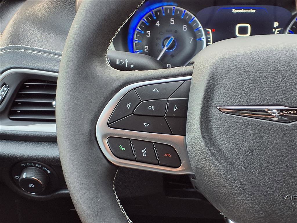 New 2026 Chrysler Pacifica Select image 17