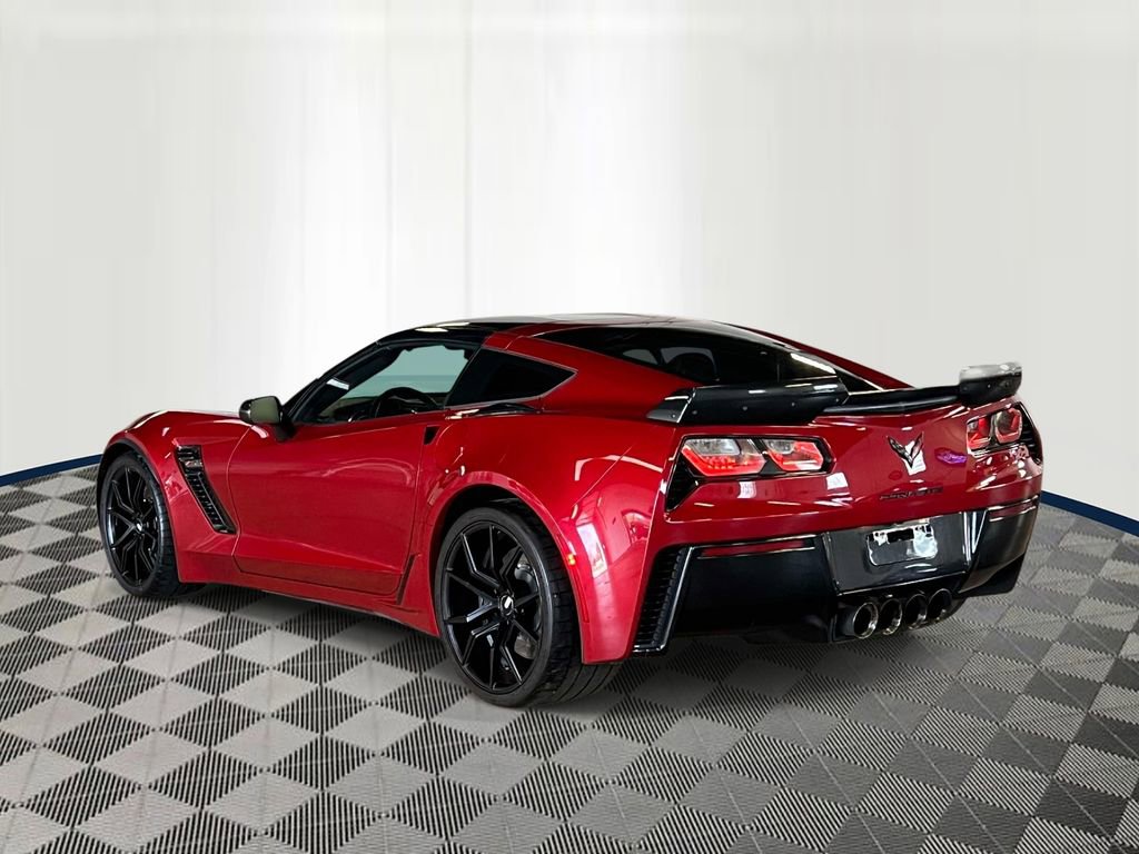 Used 2015 Chevrolet Corvette Z06 w/ 3LZ Preferred Equipment Group RWD image 4