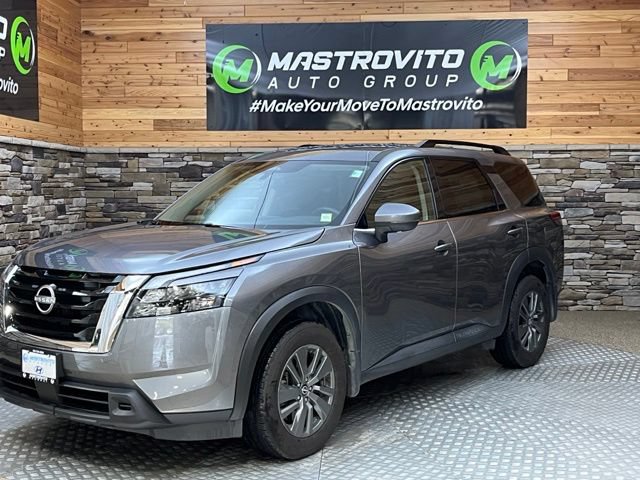Used 2025 Nissan Pathfinder SV AWD/4WD image 4