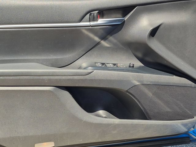 Used 2019 Toyota Camry LE FWD image 17