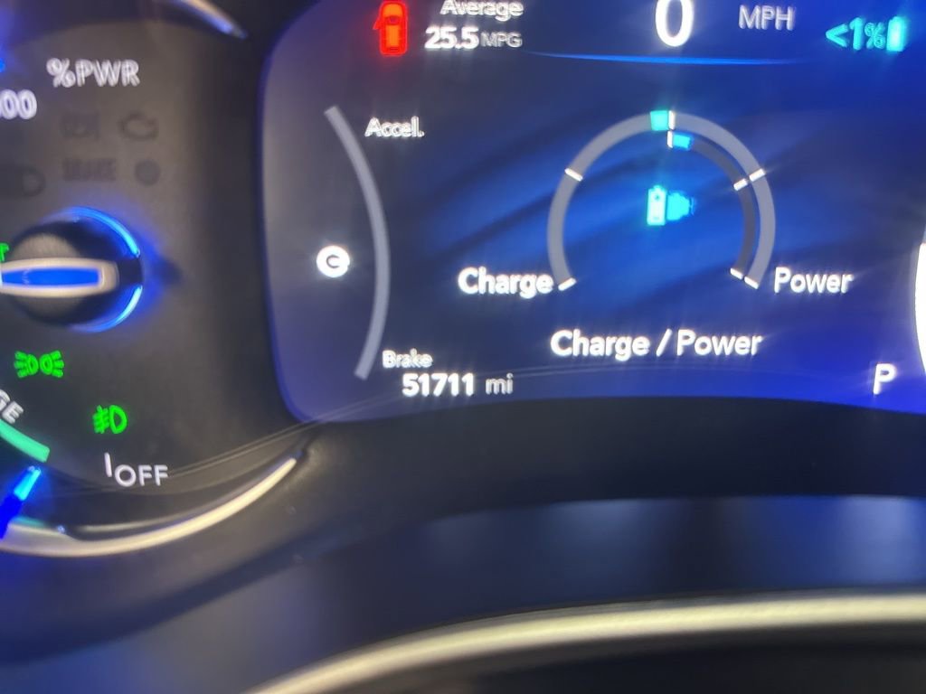 Used 2024 Chrysler Pacifica Select image 7