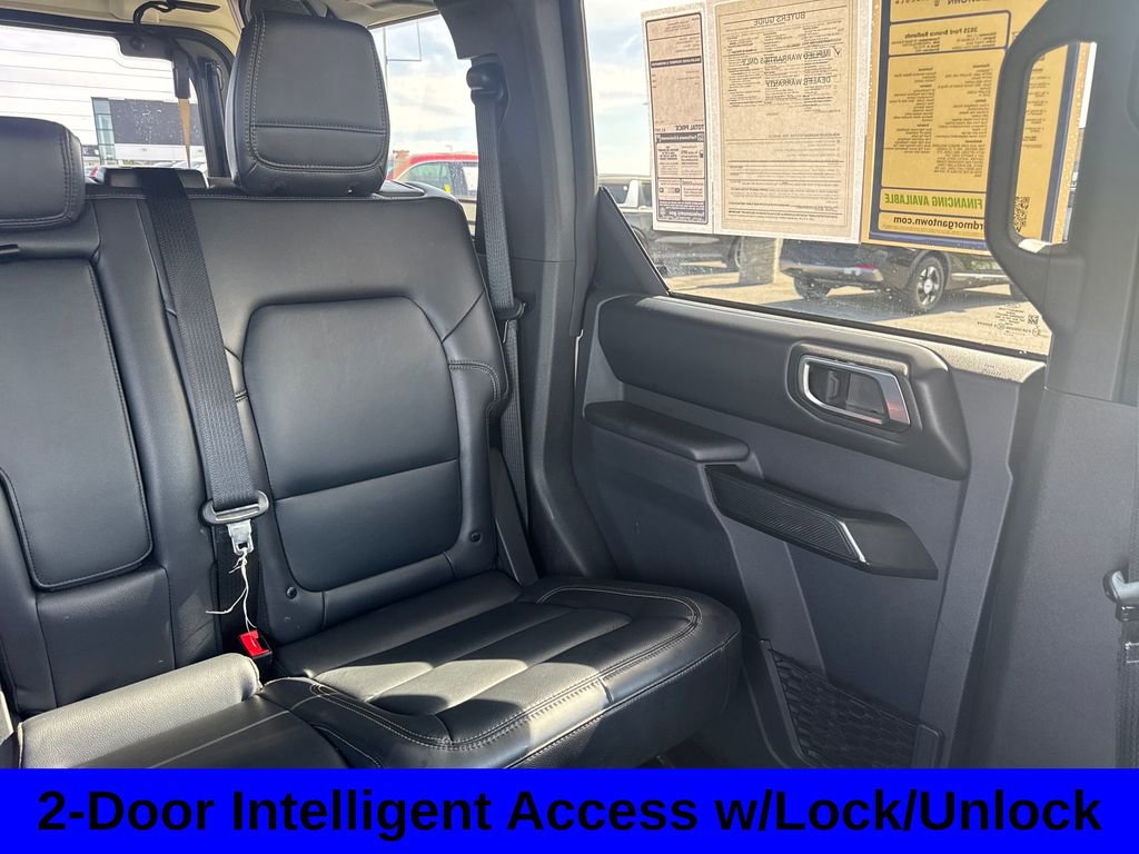 Used 2025 Ford Bronco Badlands AWD/4WD image 15