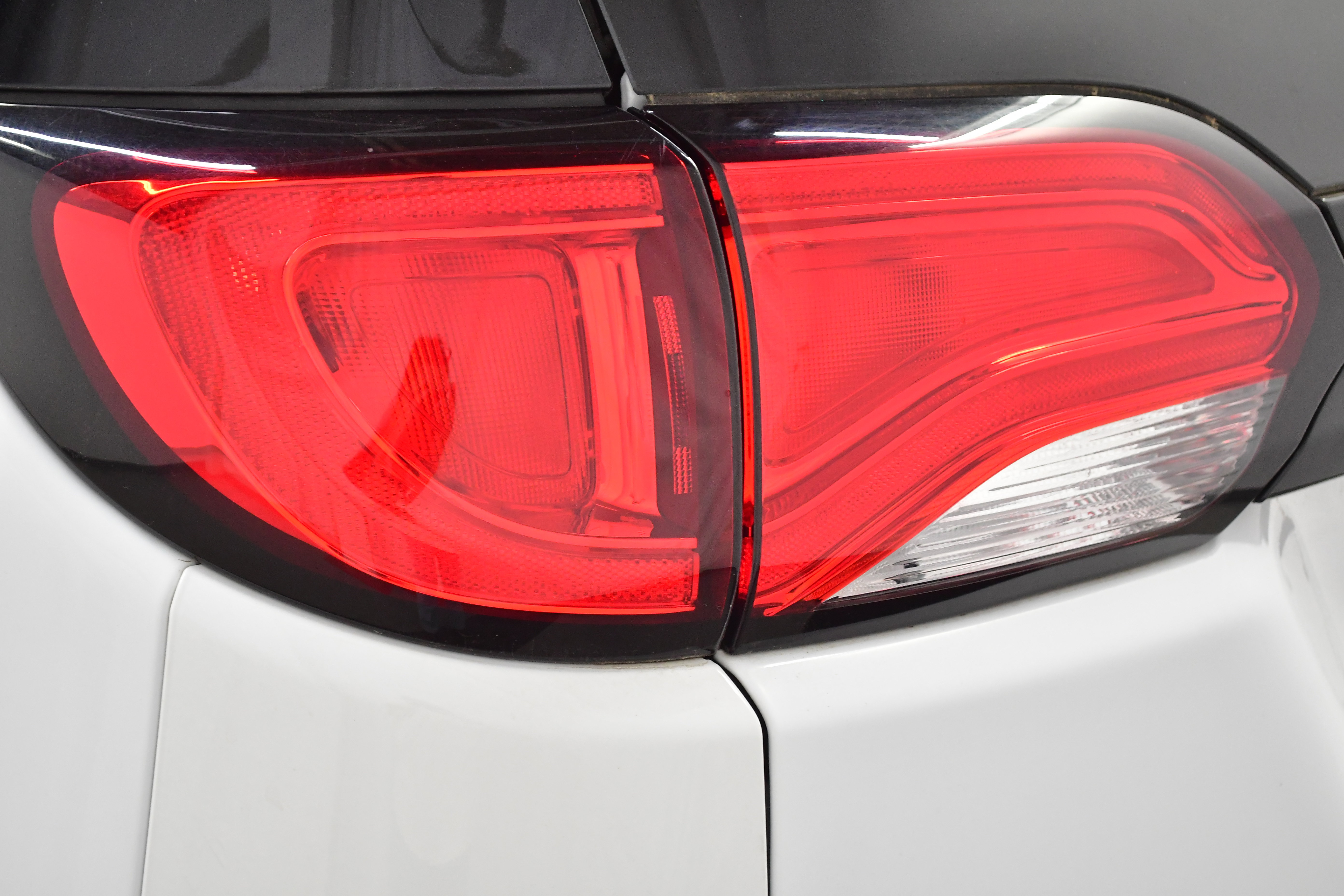 Used 2023 Chrysler Voyager LX FWD image 33