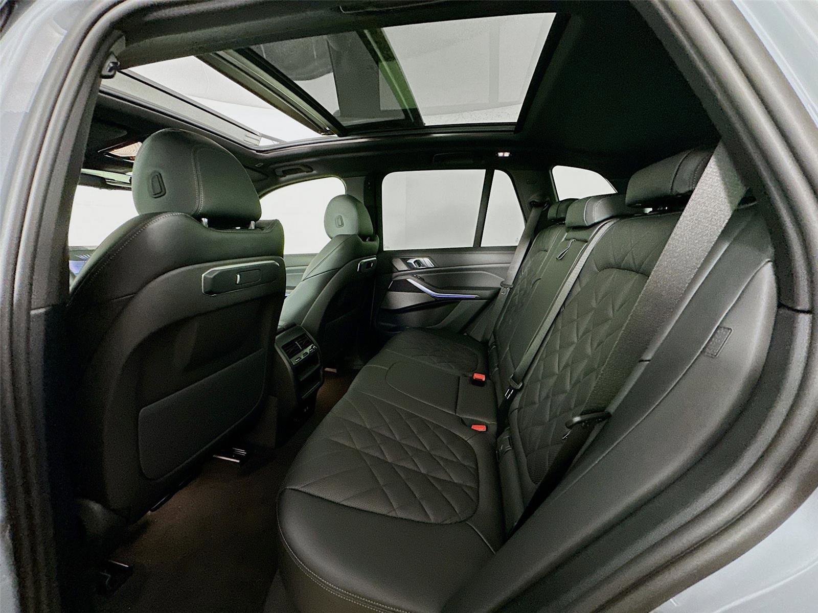 New 2026 BMW X5 xDrive40i w/ M Sport Package image 26