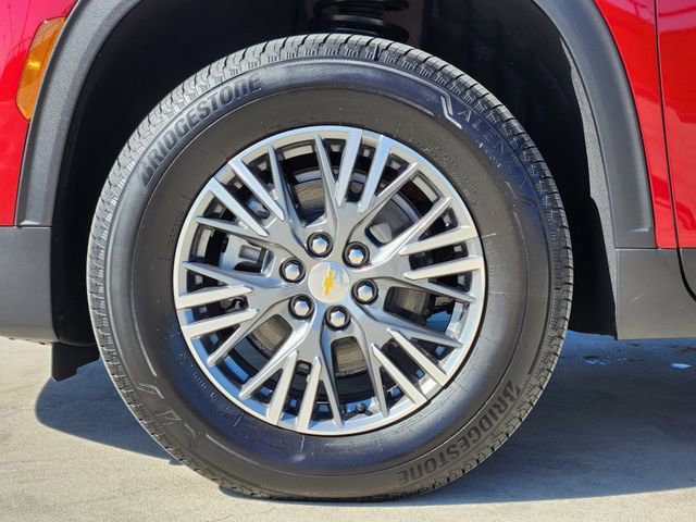 New 2025 Chevrolet Traverse LT w/ Driver Confidence Package image 9