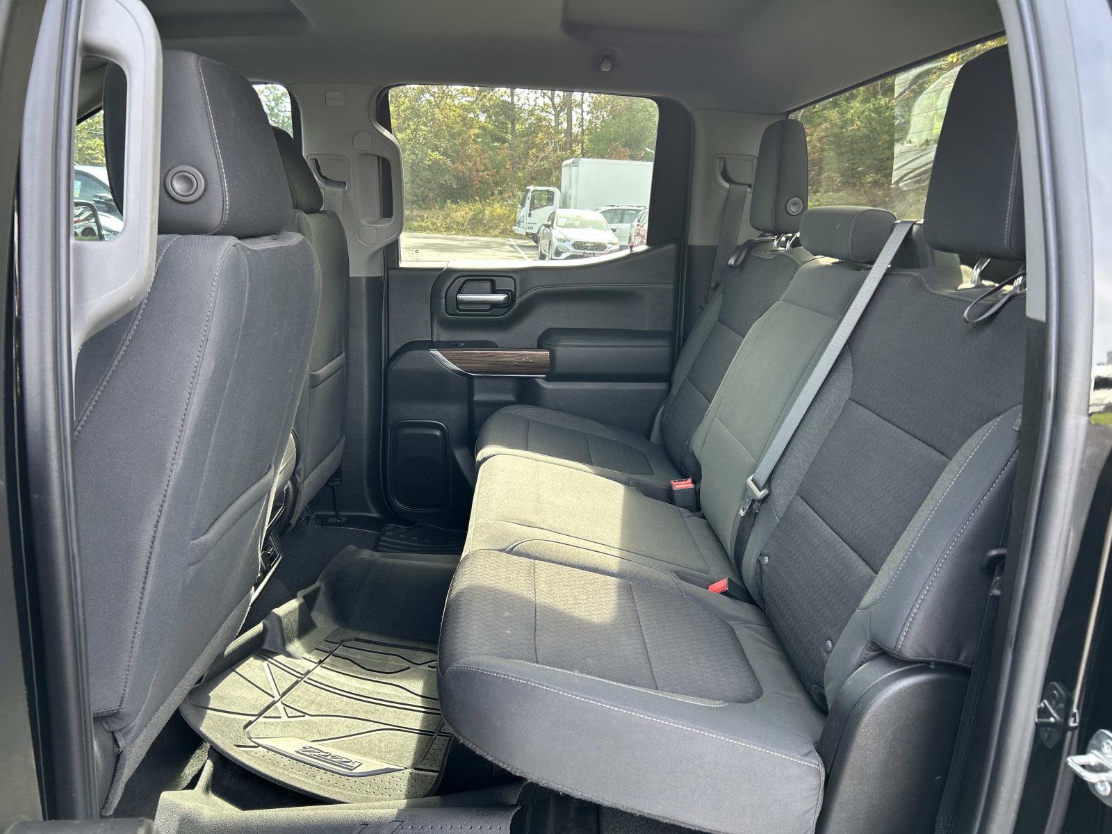 Used 2019 Chevrolet Silverado 1500 RST w/ Z71 Off-Road Package image 11