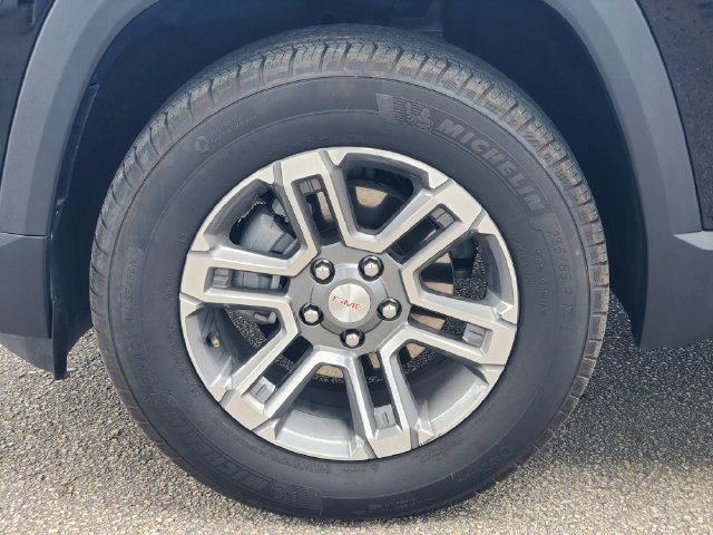 Used 2025 GMC Terrain Elevation AWD/4WD image 8