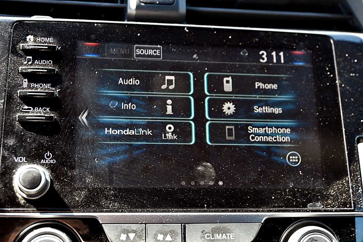 Used 2020 Honda Civic EX image 25