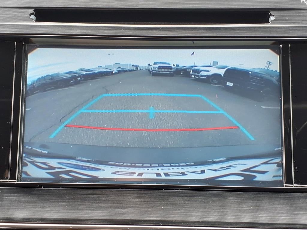 Used 2015 Toyota Avalon XLE Premium FWD image 9