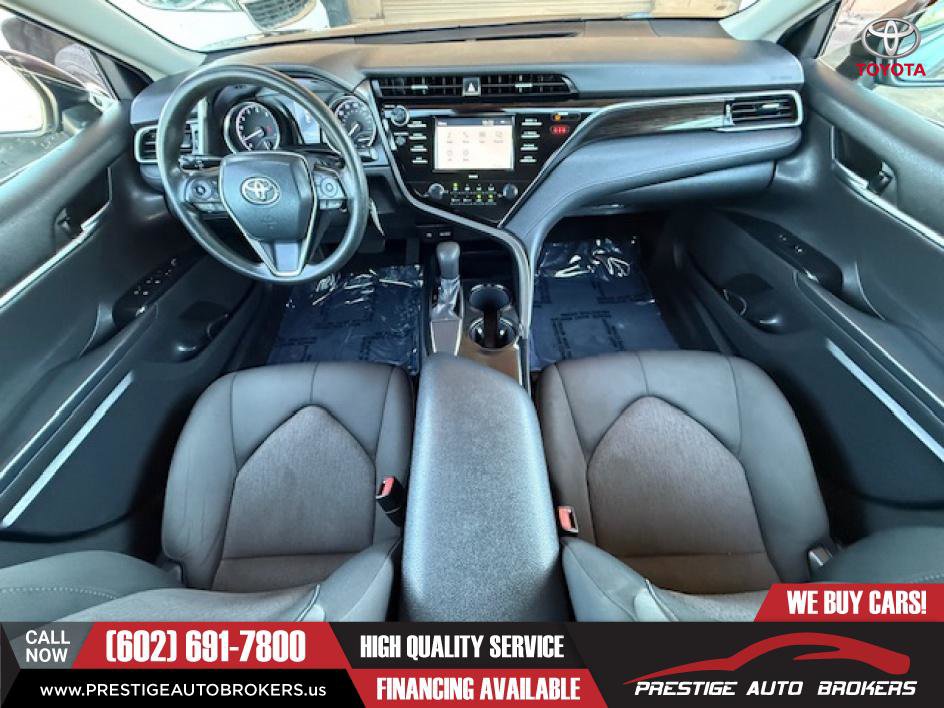 Used 2020 Toyota Camry LE image 32