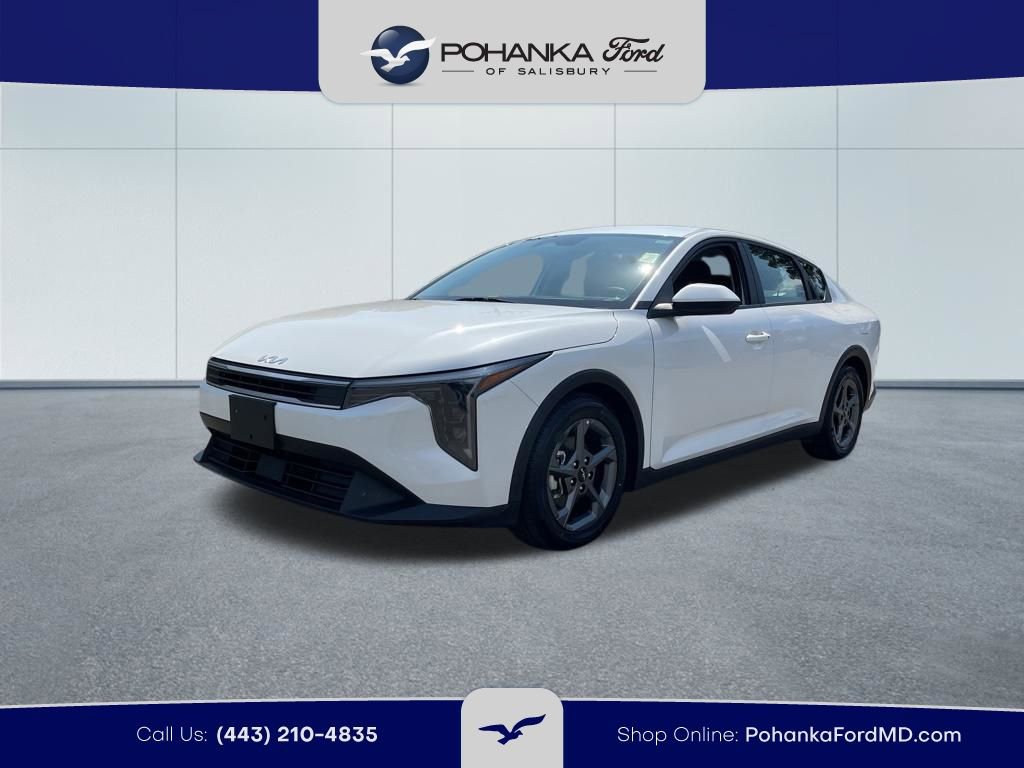 Used 2025 Kia K4 FWD image 1