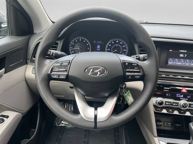 Used 2020 Hyundai Elantra SE w/ Cargo Package (C1) FWD image 13