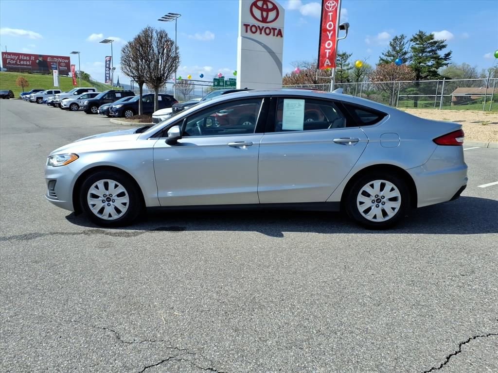 Used 2020 Ford Fusion S FWD image 8
