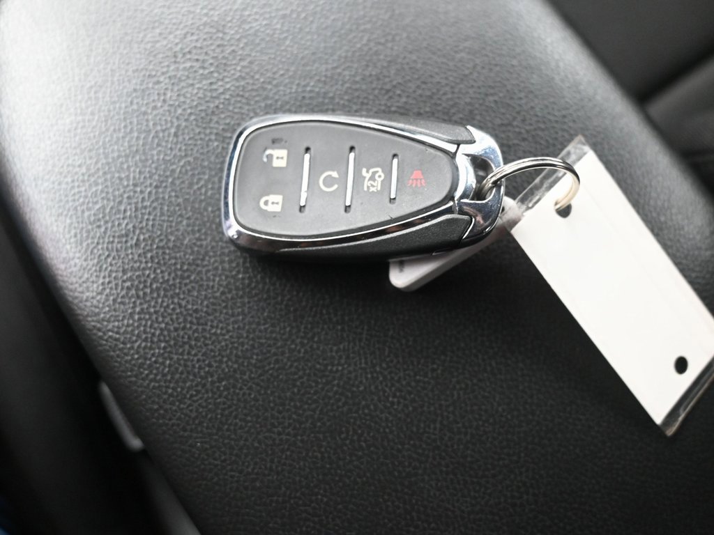 Used 2023 Chevrolet Malibu LS image 11