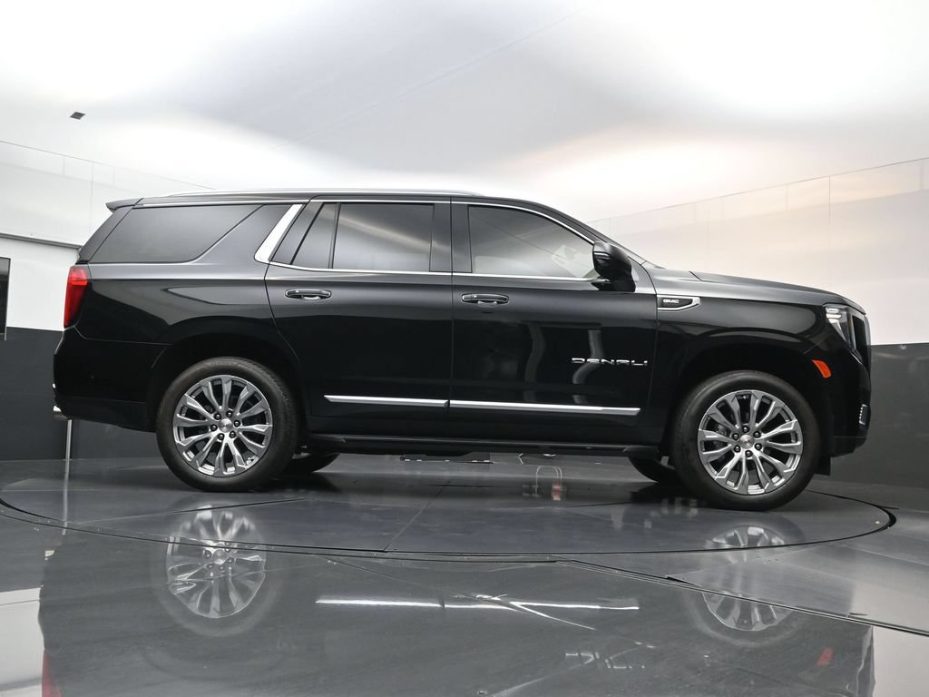 Used 2024 GMC Yukon Denali w/ Advanced Technology Package AWD/4WD image 24