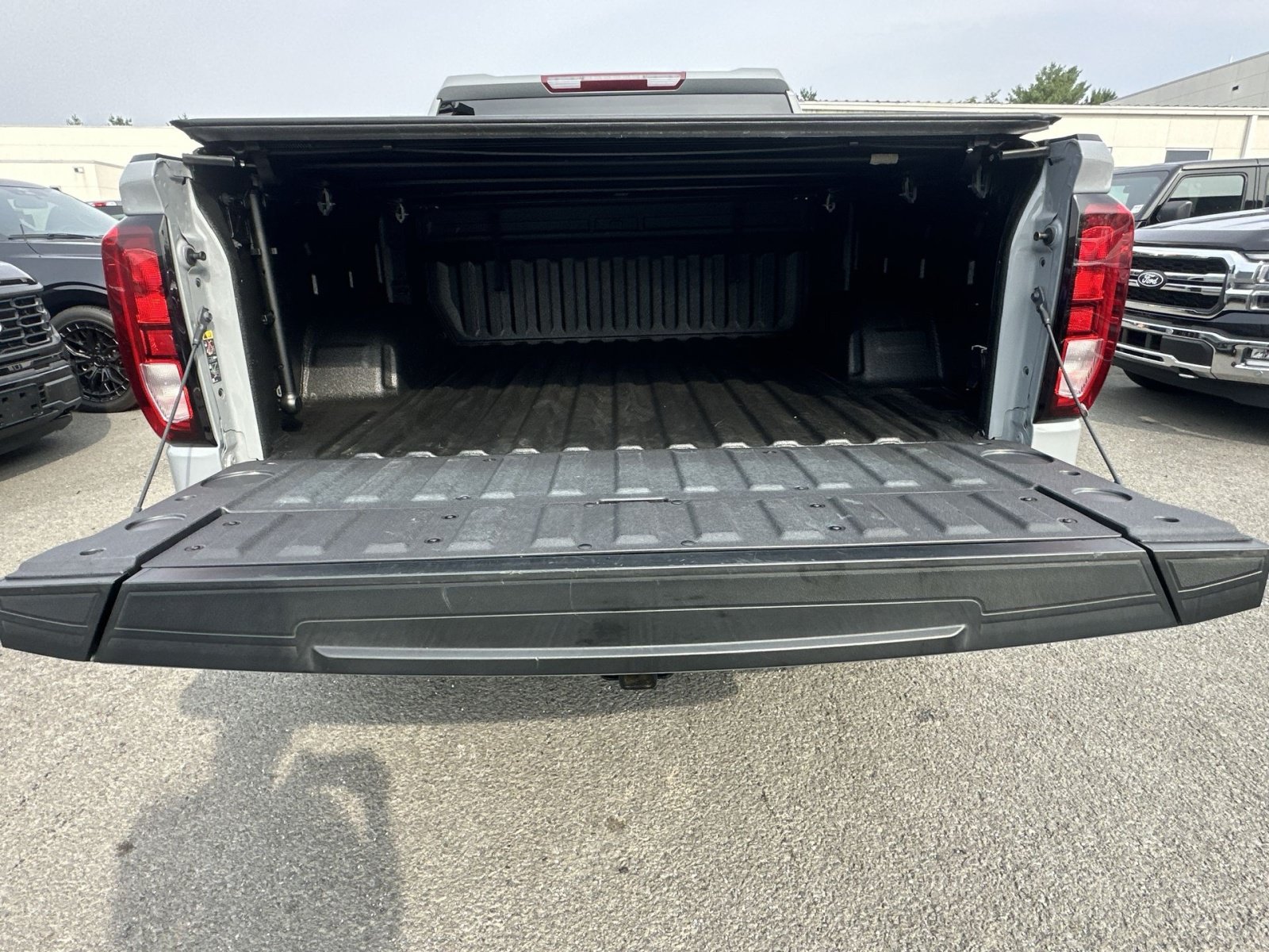 Used 2024 GMC Sierra 1500 Elevation AWD/4WD image 33