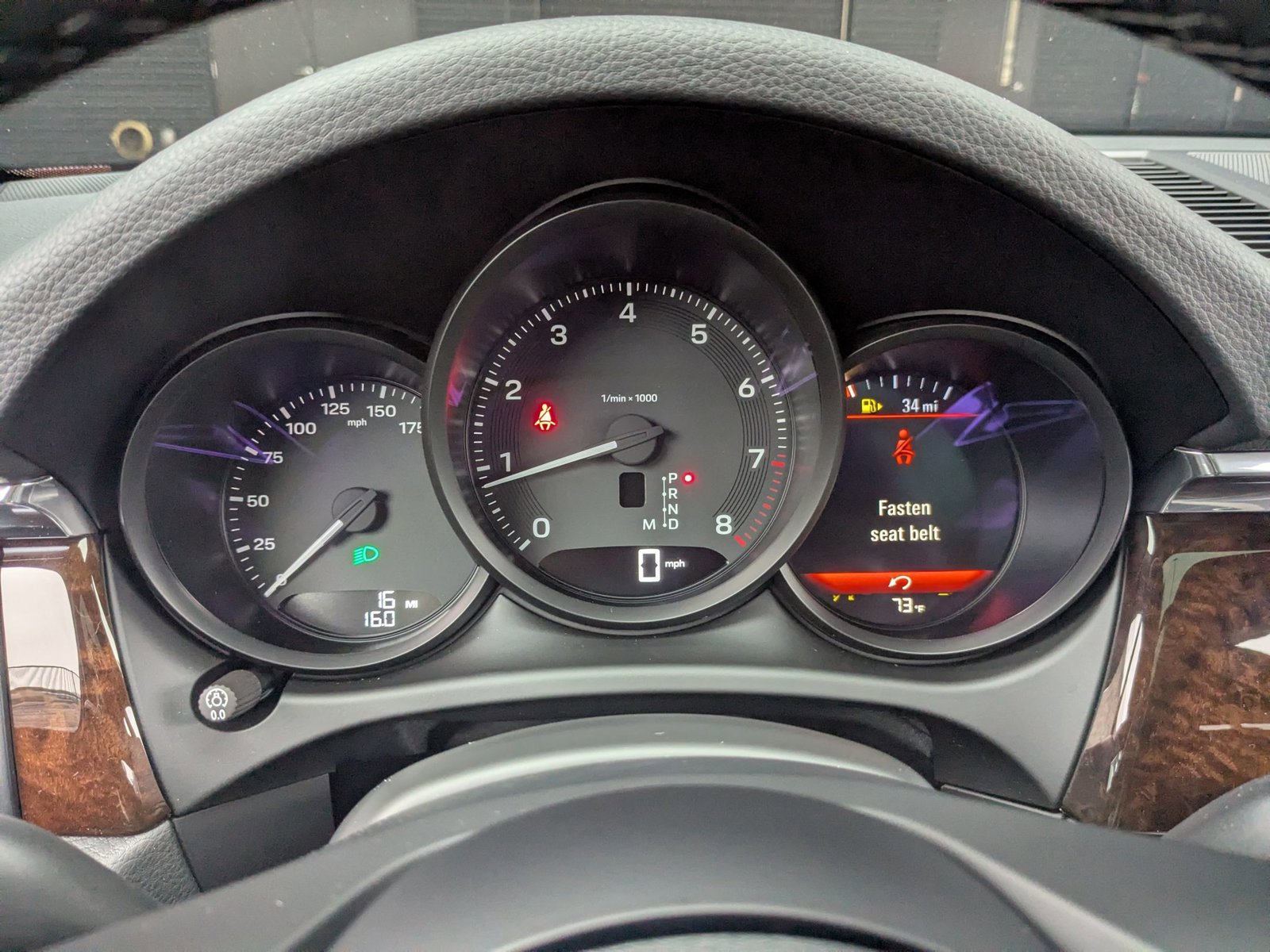 Used 2025 Porsche Macan image 16