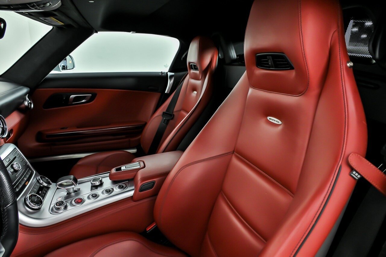 Used 2012 Mercedes-Benz SLS AMG Roadster image 26