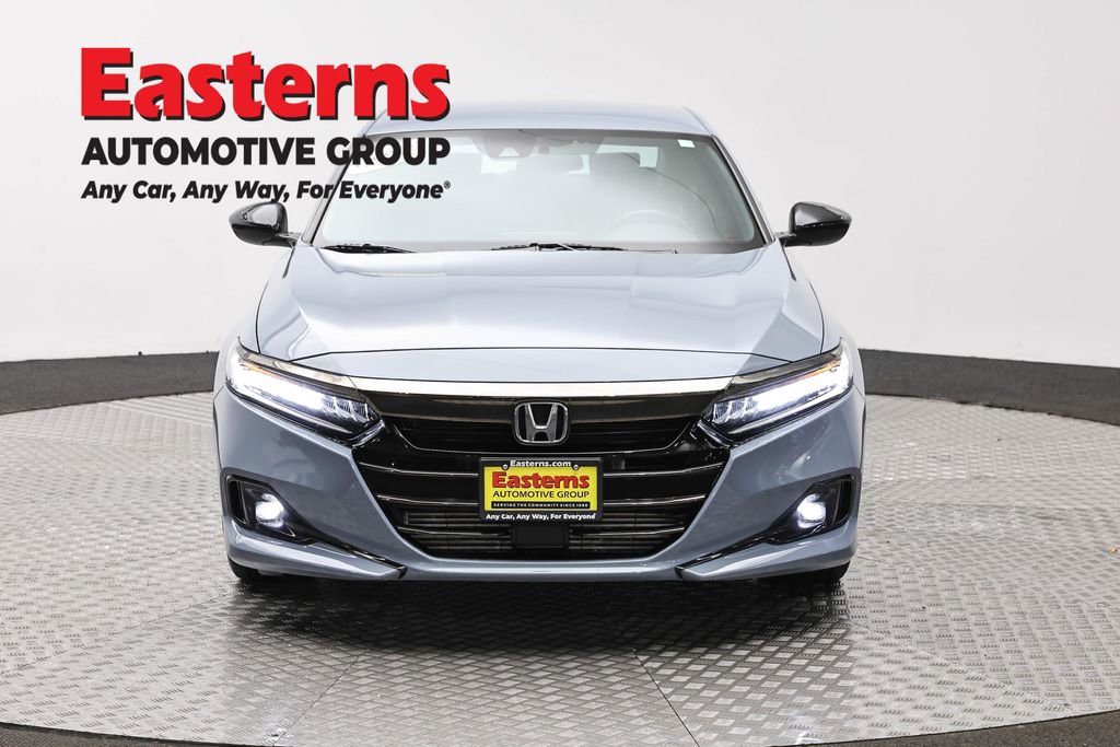 Used 2022 Honda Accord Sport image 2