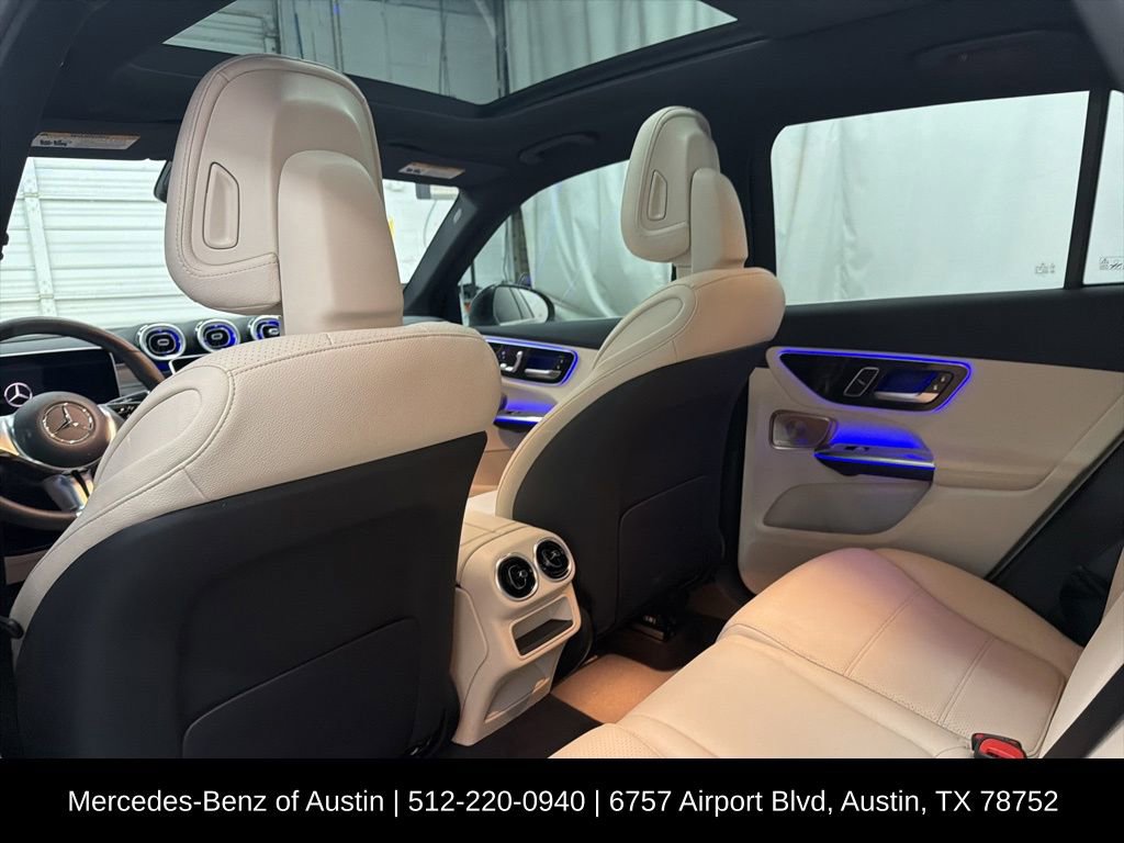 Used 2025 Mercedes-Benz GLC 300 4MATIC image 19