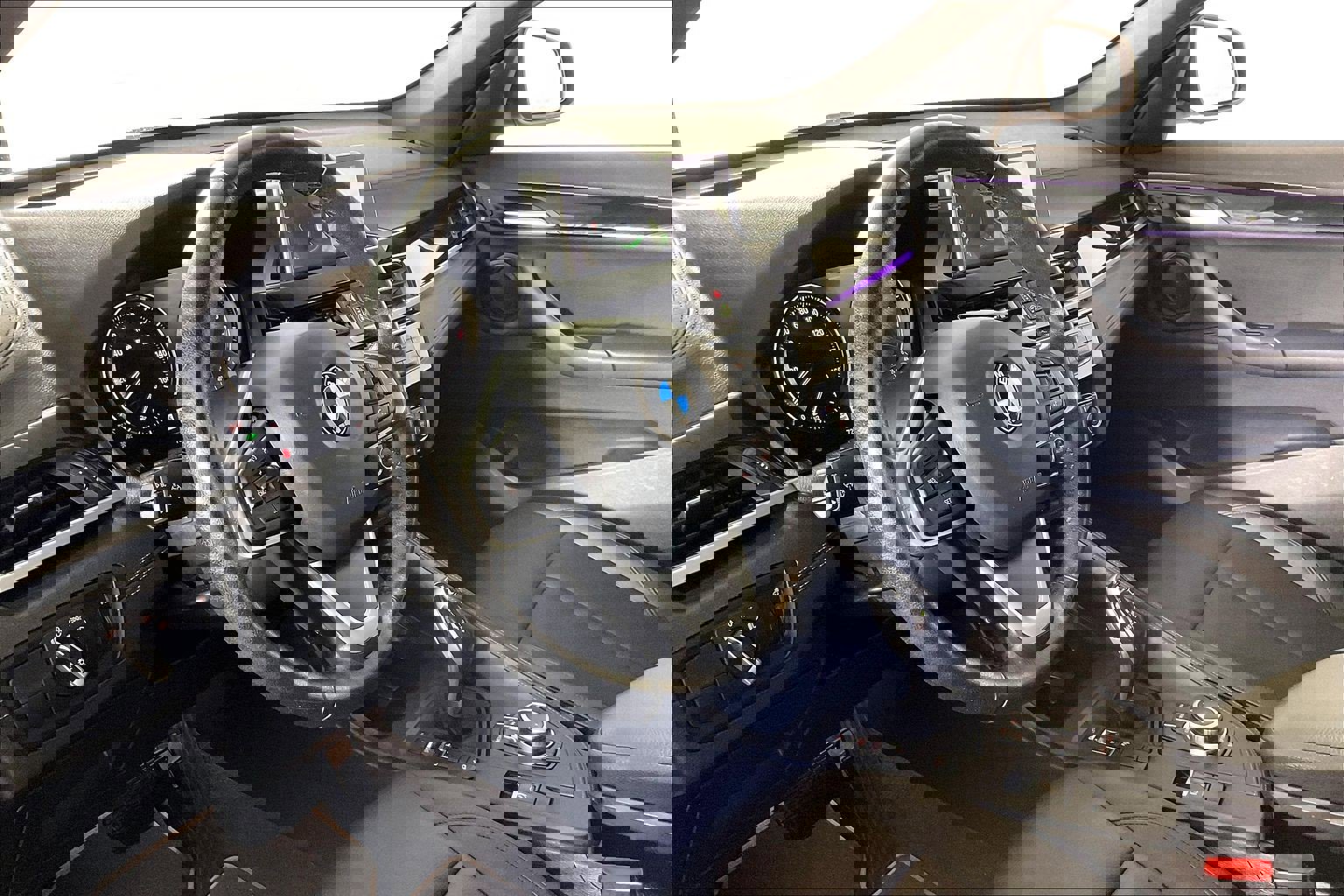 Used 2021 BMW X1 xDrive28i w/ Premium Package image 14