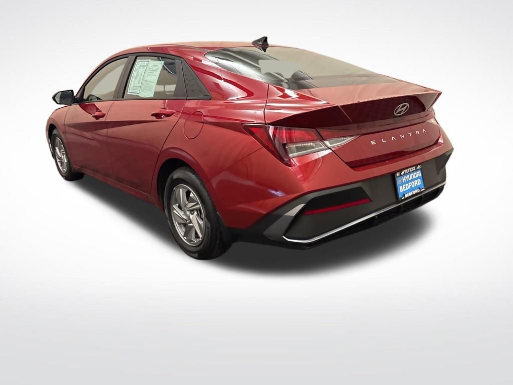 Certified 2026 Hyundai Elantra SE image 8