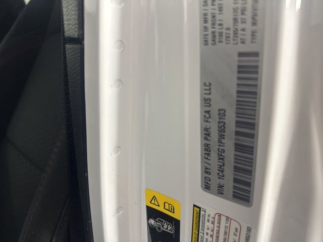 Used 2023 Jeep Wrangler Unlimited Rubicon image 11