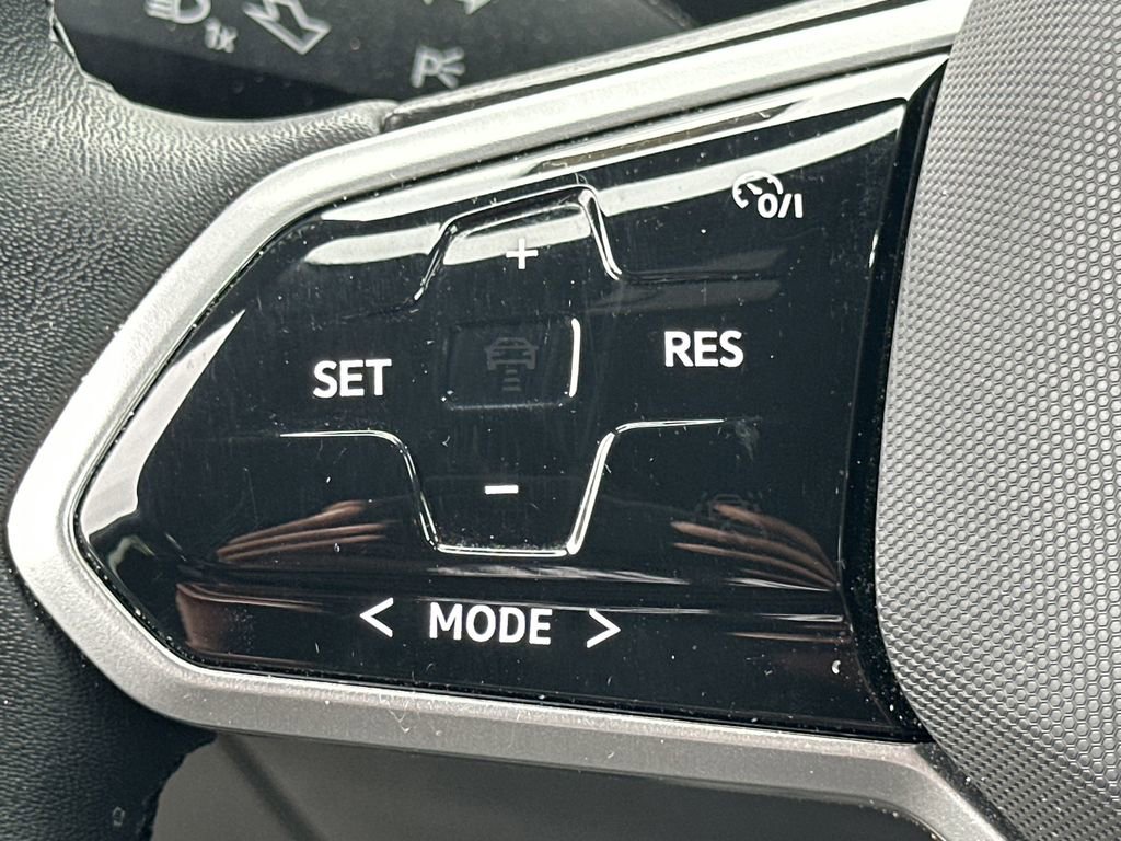 Used 2023 Volkswagen ID.4 Pro image 25