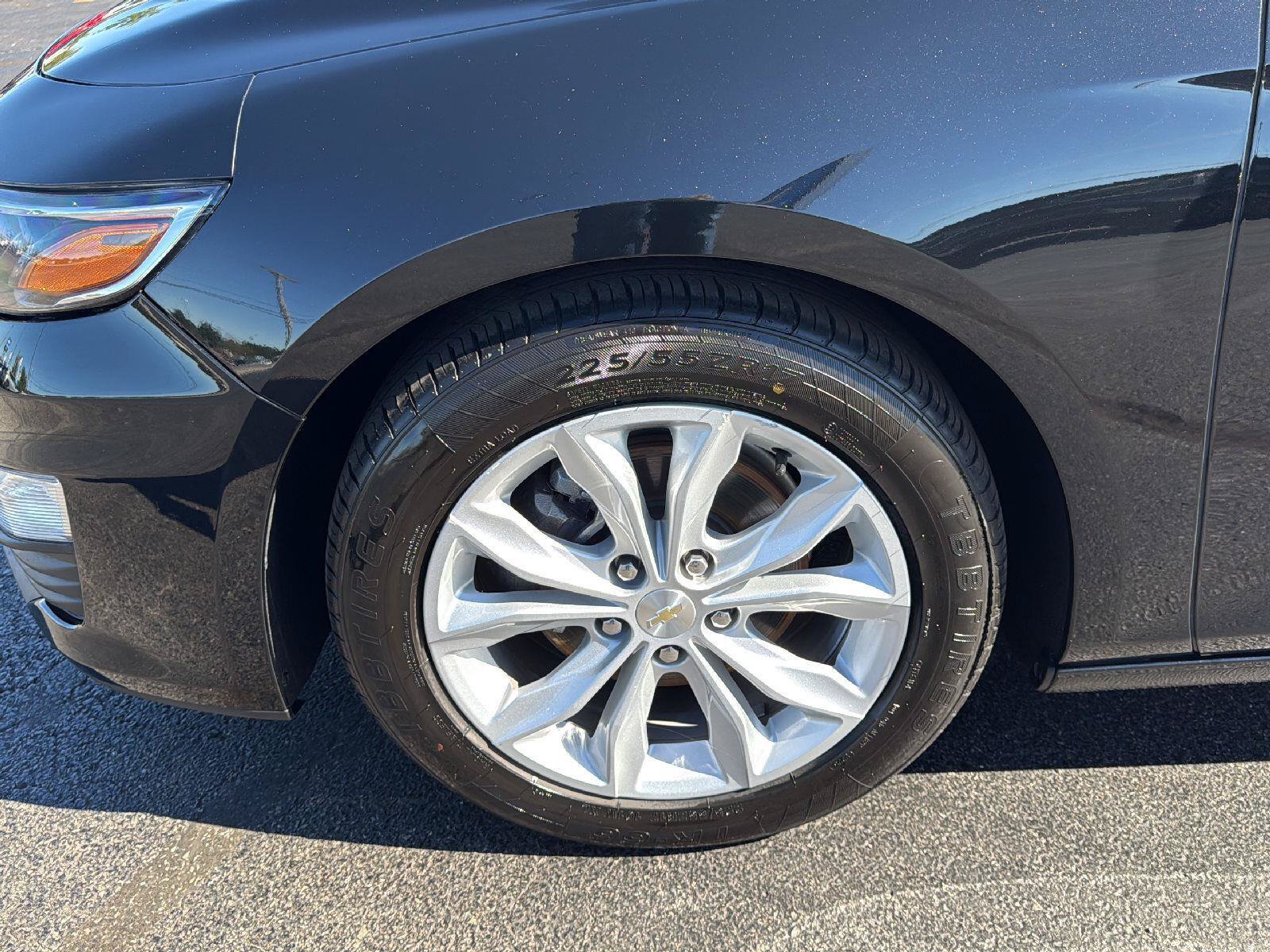 Used 2025 Chevrolet Malibu LT FWD image 36