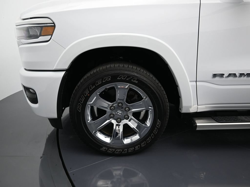 Used 2025 RAM 1500 Big Horn AWD/4WD image 9