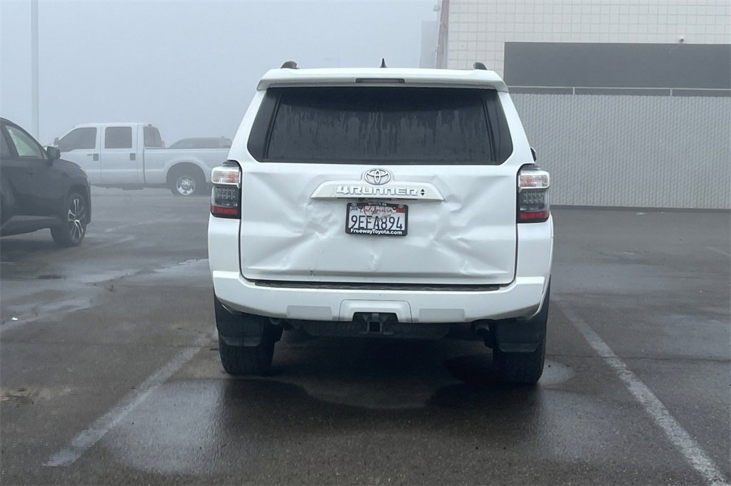 Used 2023 Toyota 4Runner SR5 Premium image 5