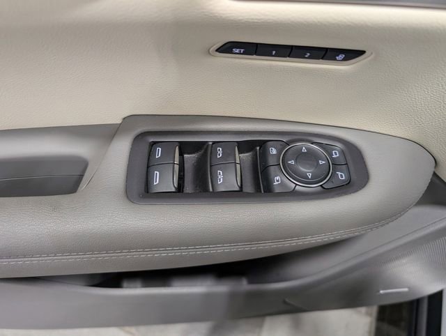 Used 2023 Cadillac XT6 Premium Luxury w/ Technology Package image 16