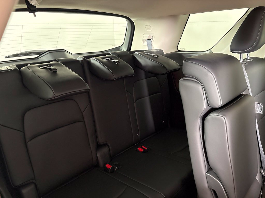 New 2026 Nissan Pathfinder SL FWD image 21