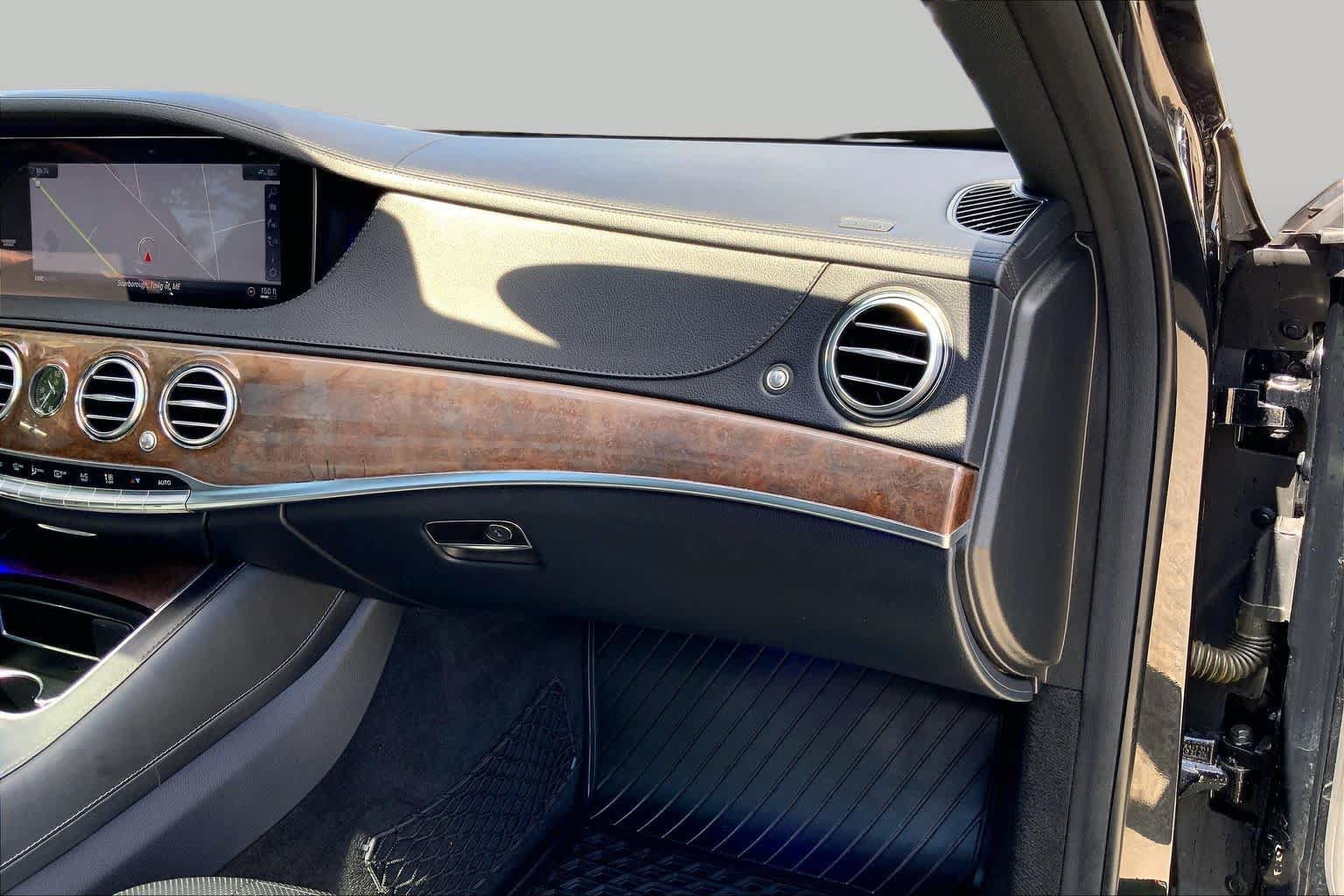 Used 2019 Mercedes-Benz S 560 4MATIC Sedan image 19