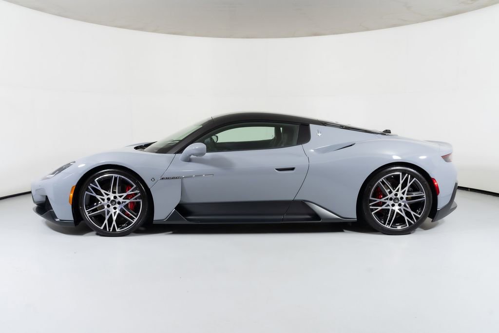 Used 2023 Maserati MC20 Coupe RWD image 3