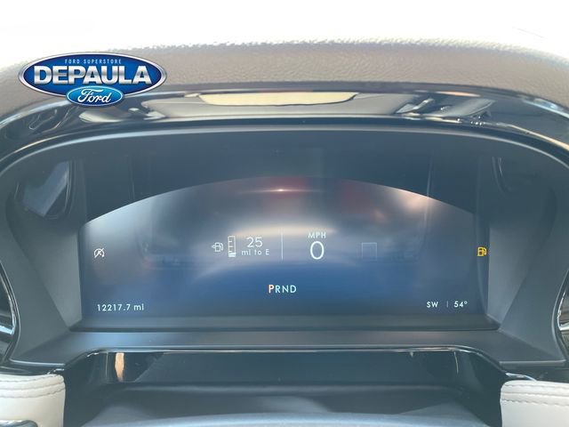 Used 2024 Lincoln Corsair AWD w/ Equipment Group 101A image 2