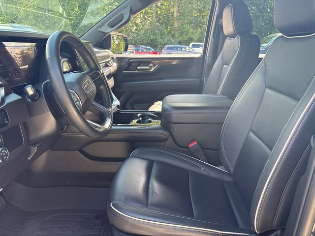 Used 2025 GMC Yukon Elevation w/ LPO, Elevation Black Package AWD/4WD image 33