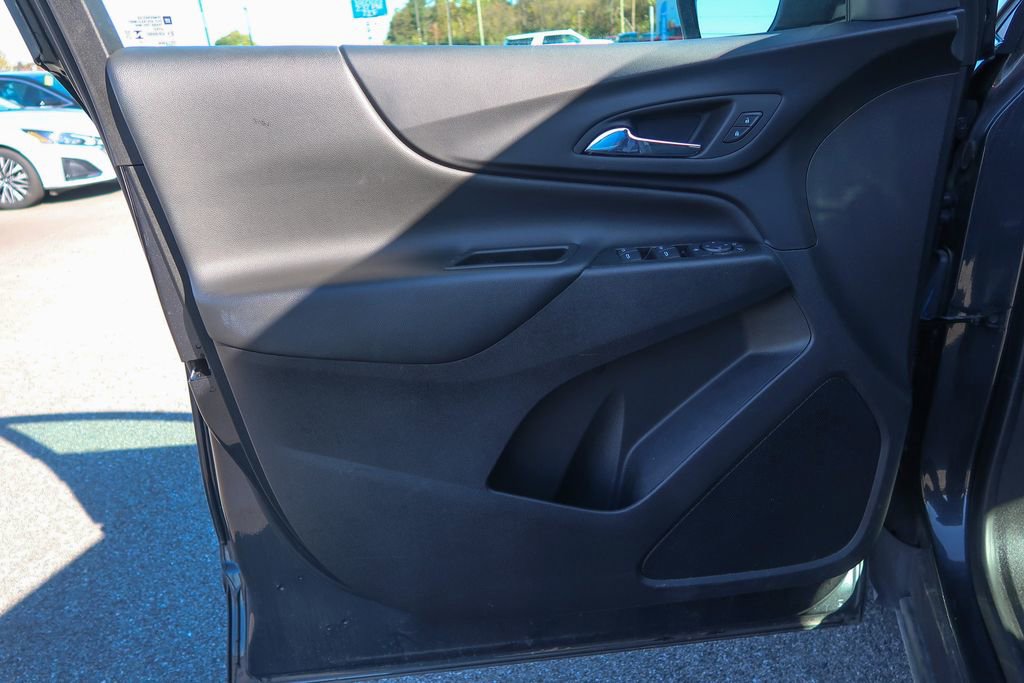 Used 2023 Chevrolet Equinox LT image 22