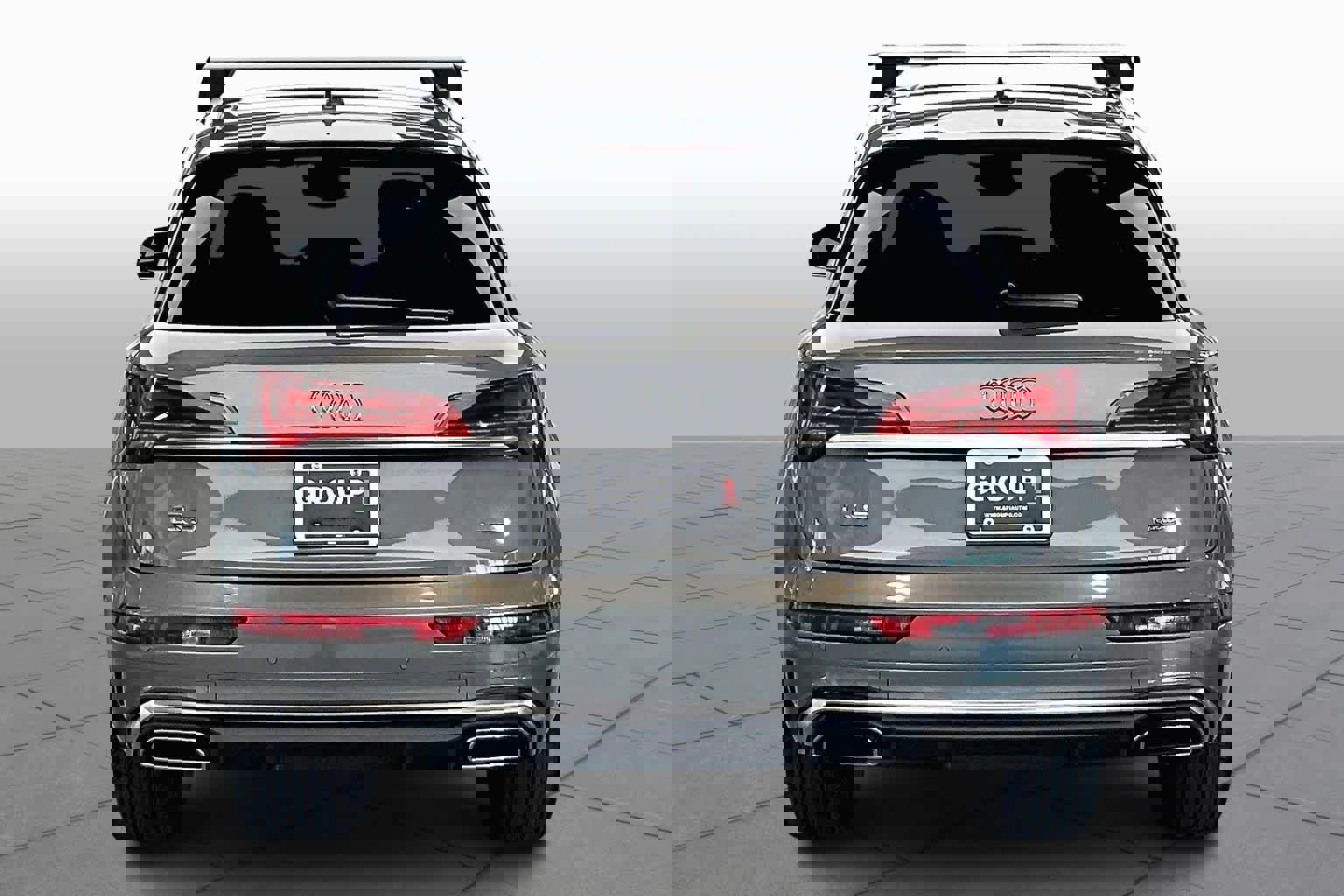 Used 2023 Audi Q5 2.0T Premium Plus w/ Premium Plus Package image 4