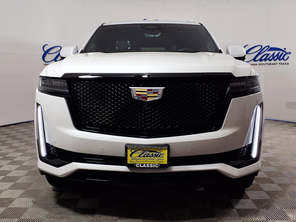 Used 2024 Cadillac Escalade Sport Platinum w/ LPO, ONYX Package image 3