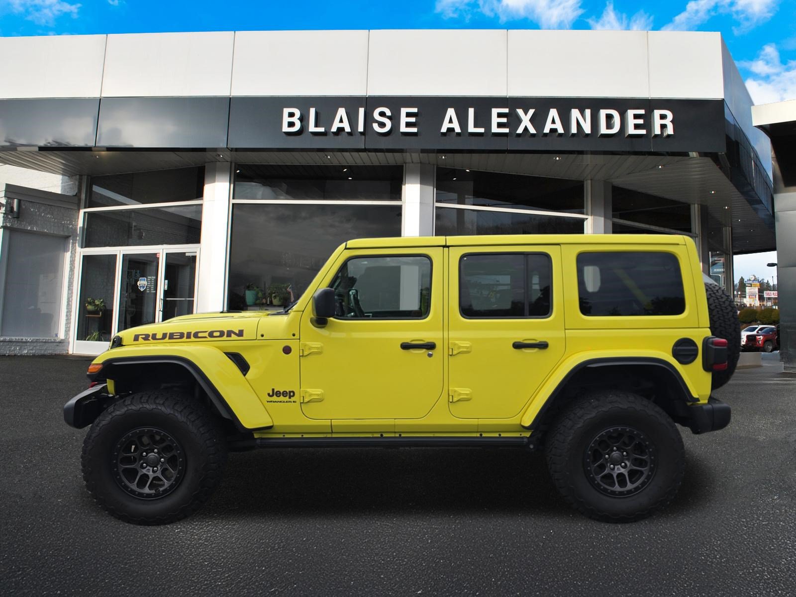 Used 2023 Jeep Wrangler Unlimited Rubicon w/ Xtreme 35 Tire Package AWD/4WD image 8