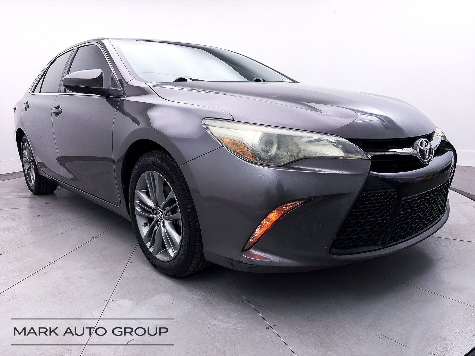 Used 2016 Toyota Camry SE