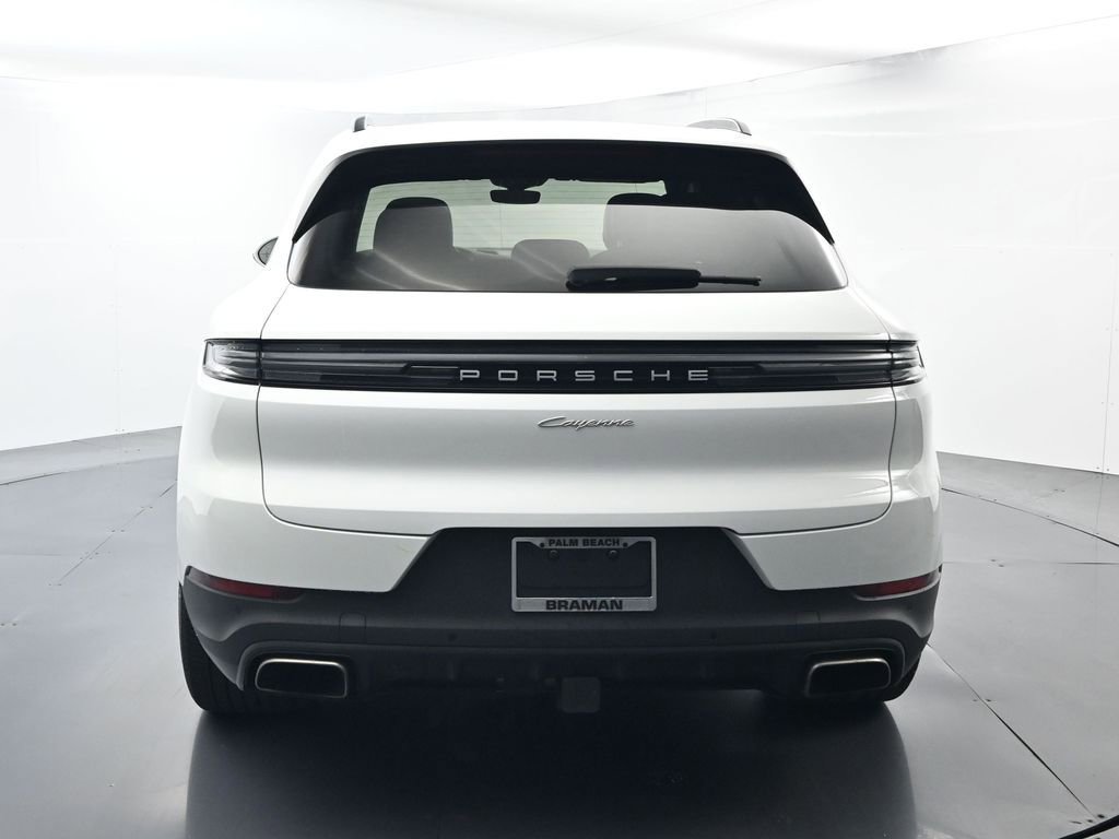 Certified 2024 Porsche Cayenne image 13