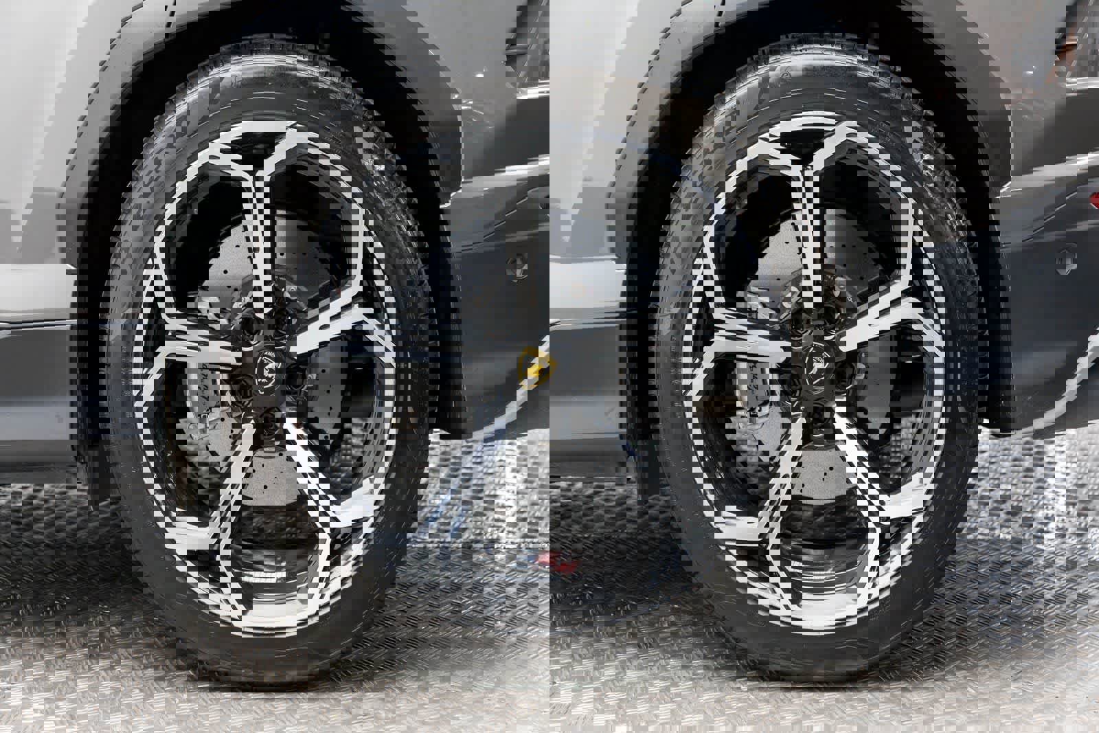 Used 2022 Lamborghini Urus AWD/4WD image 64