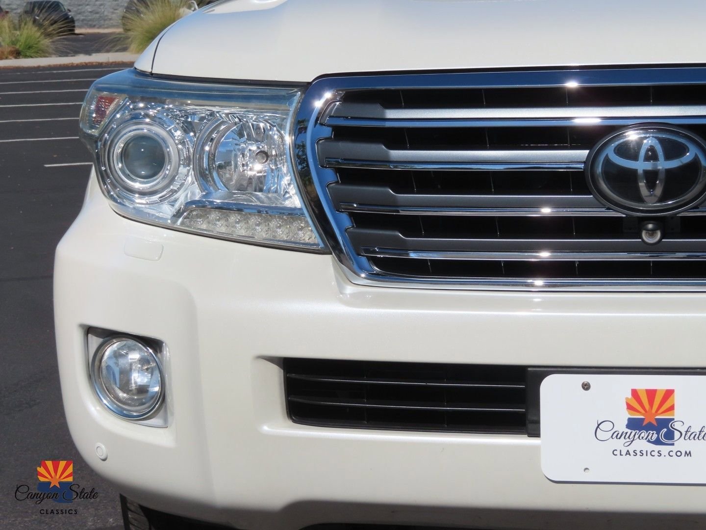 Used 2014 Toyota Land Cruiser image 35